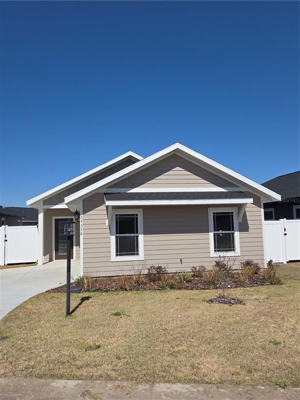 Photo of 24338 SW 18th Lane, Newberry, FL 32669 (MLS # GC538300)