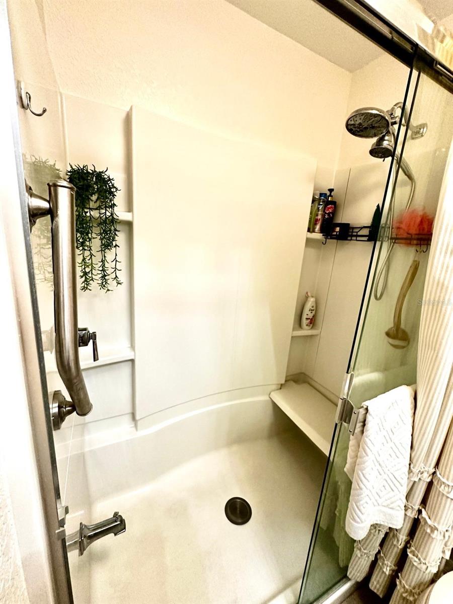 SUNRISE SQUARE VILLAS - Residential