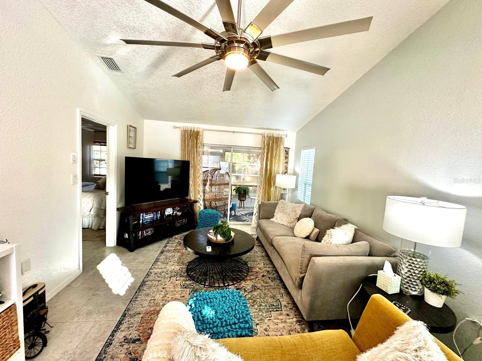 SUNRISE SQUARE VILLAS - Residential