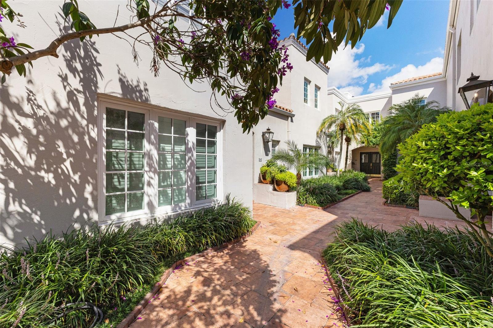 4949 BAYSHORE BOULEVARD 4949A
