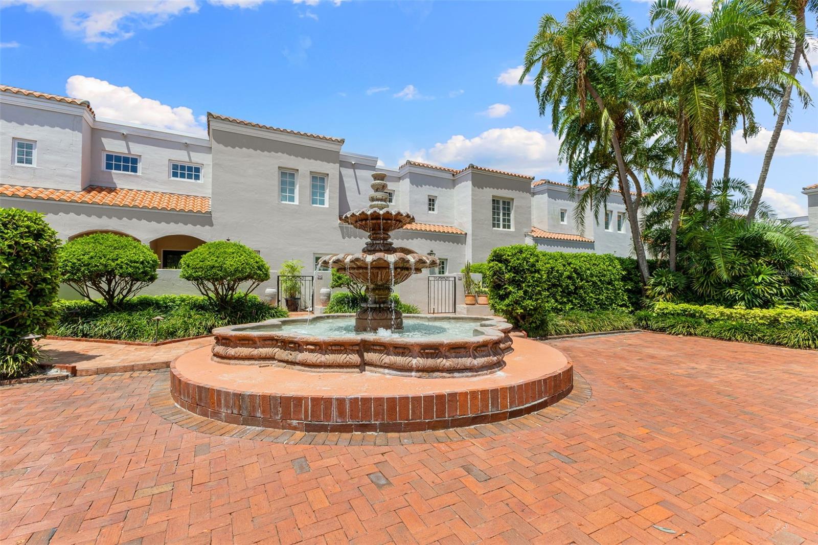 4949 BAYSHORE BOULEVARD 4949A