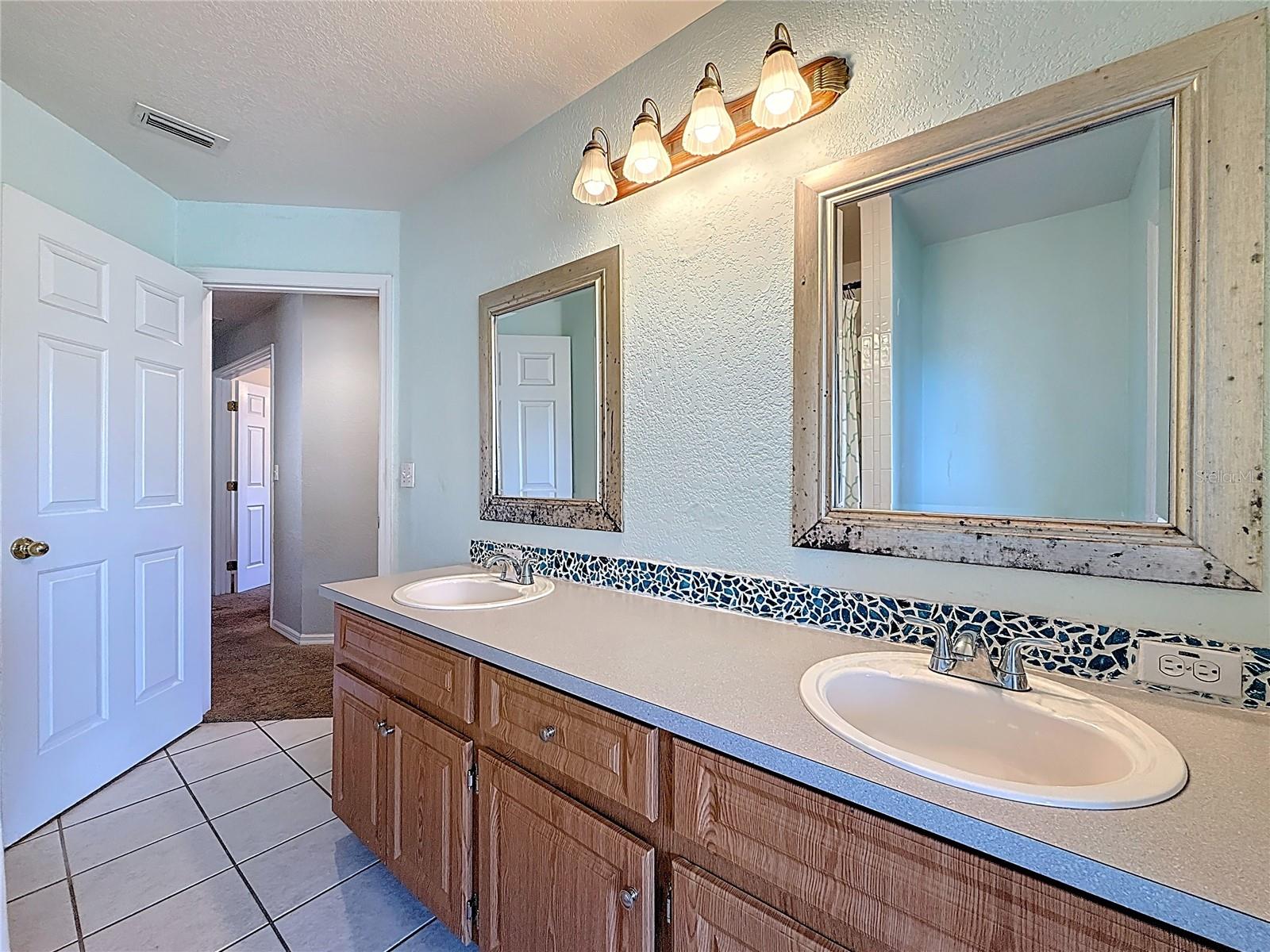 SHADDOCK ESTATES - Residential