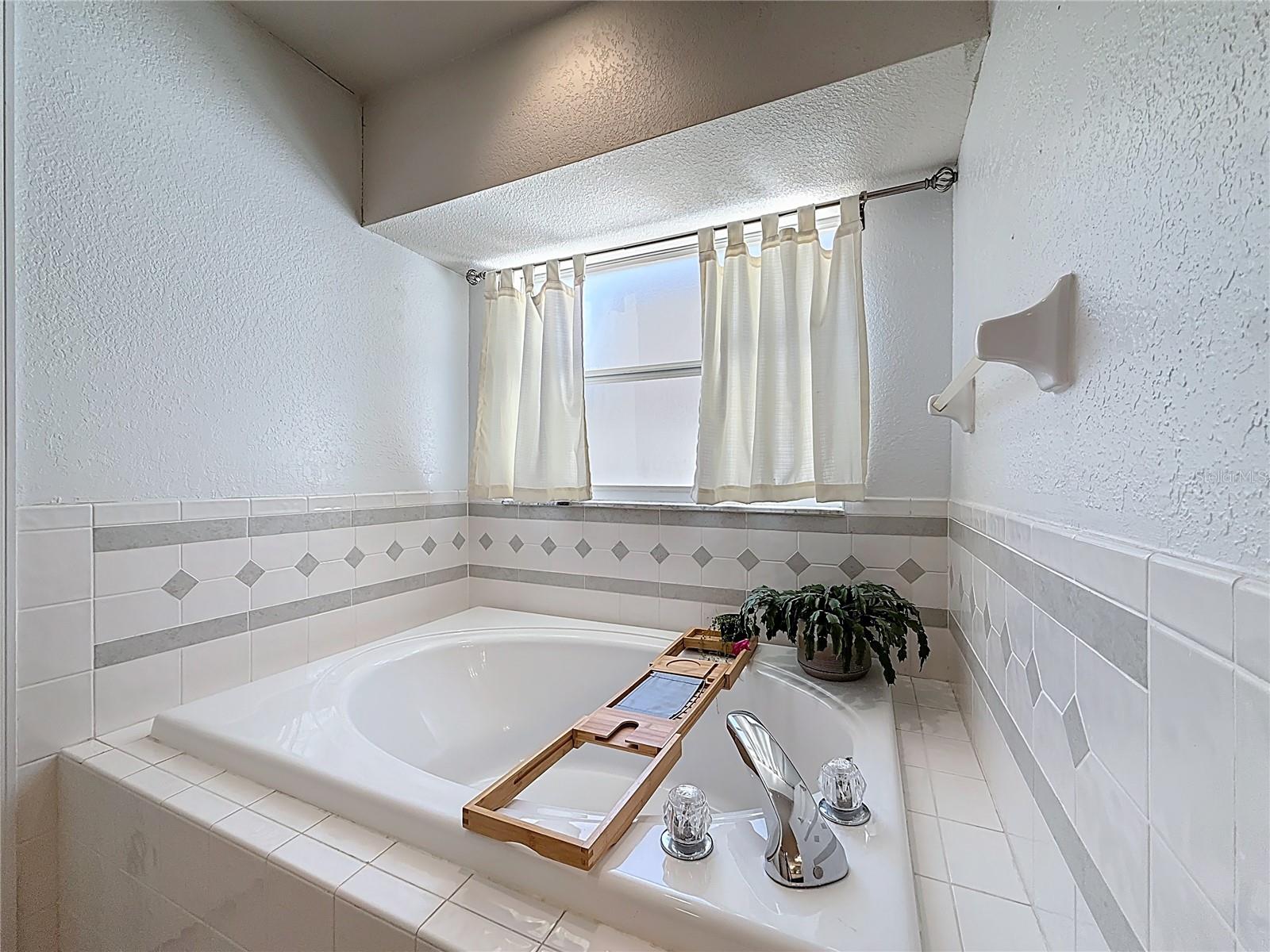 SHADDOCK ESTATES - Residential