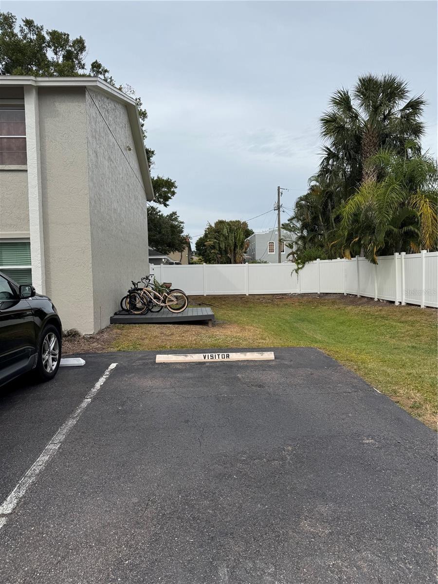 FRANKLIN PARK CONDO - Residential Lease