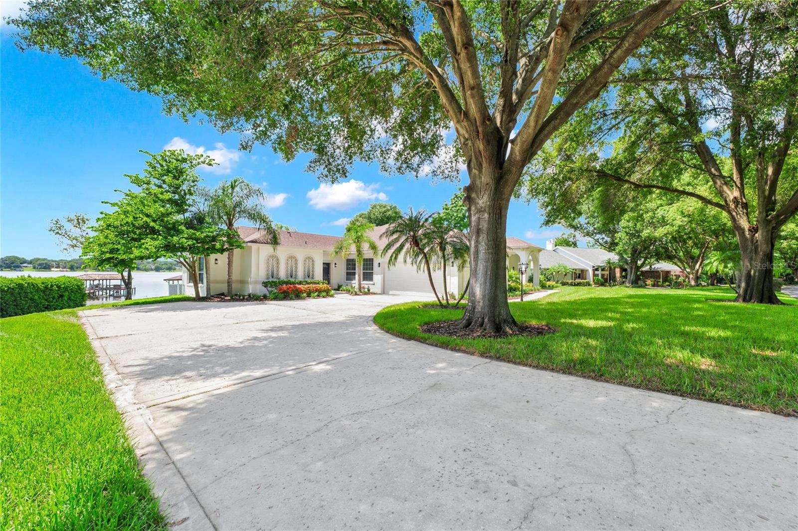 ROBERTS LANDING - Residential