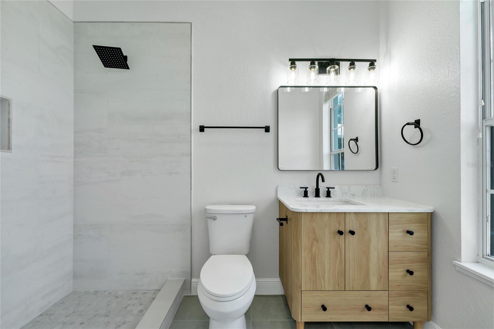 ROBERTS LANDING - Residential