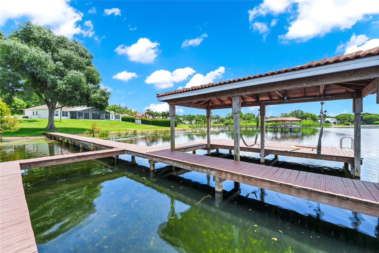 ROBERTS LANDING - Residential