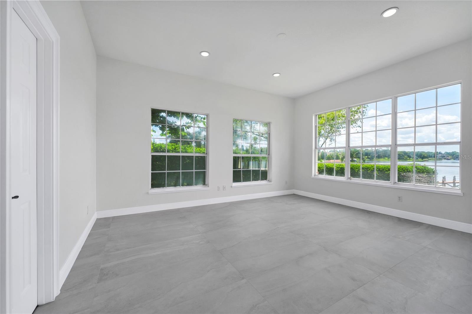 ROBERTS LANDING - Residential