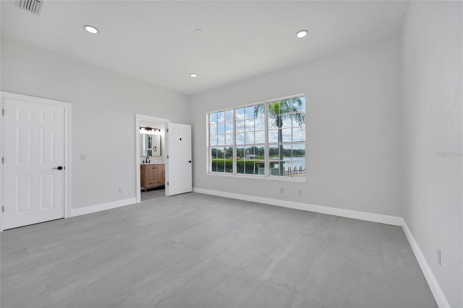 ROBERTS LANDING - Residential