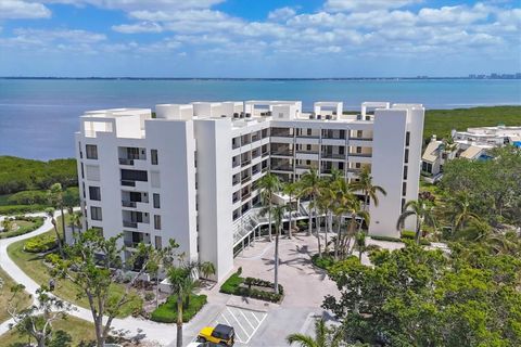 1930 HARBOURSIDE DRIVE 142 LONGBOAT KEY FL 34228