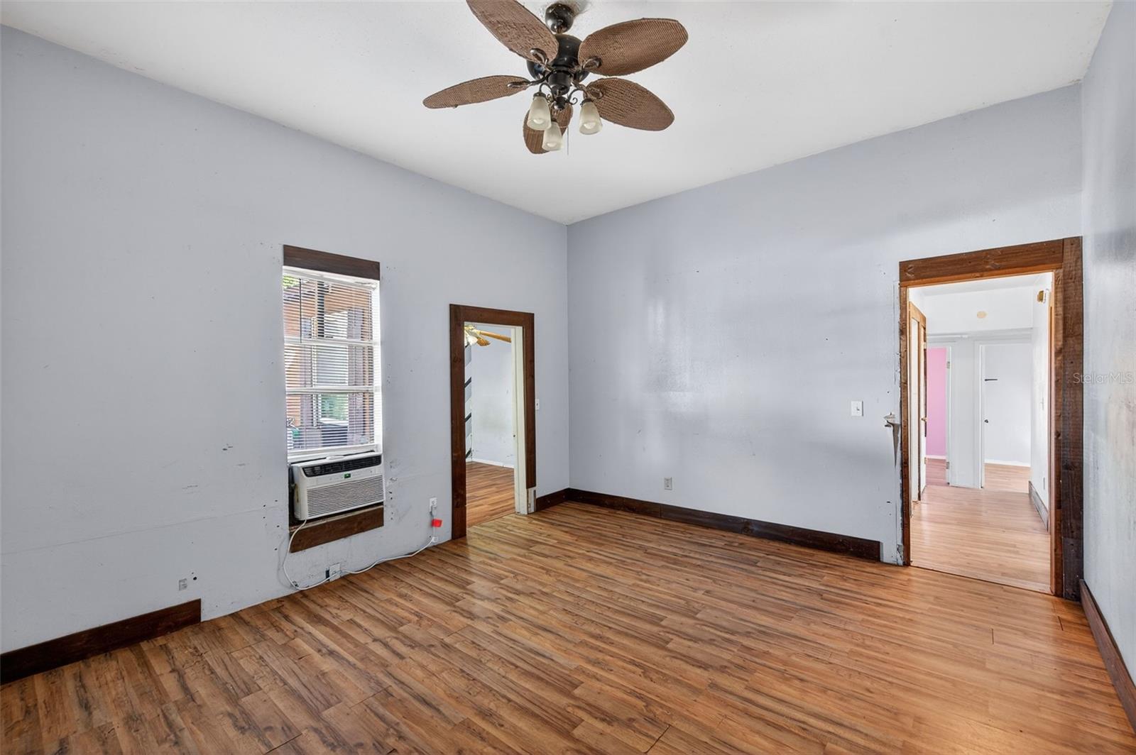 OAK HILL - Residential