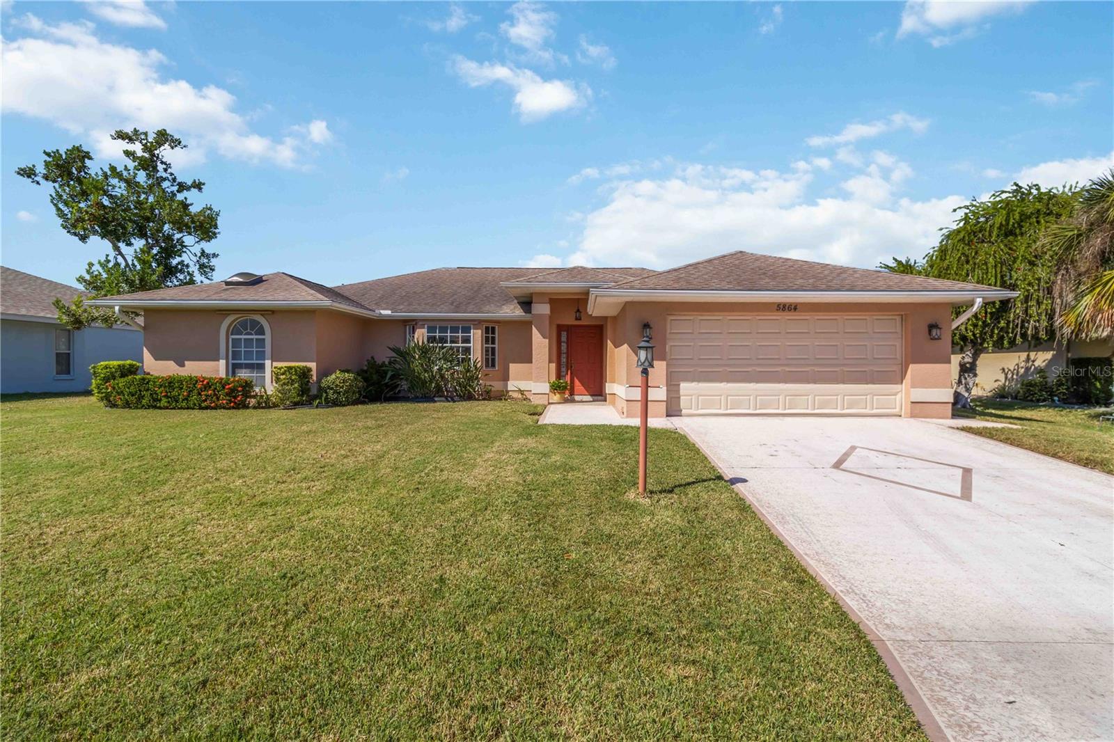 Welcome to this beautifully spacious, updated Venice home located in the desirable Gulf View Estates Community featuring modern style, comfort, and energy efficiency! This spacious 3-bedroom, 2.5-bathroom residence boasts an energy-efficient, solar-heated pool and large lanai perfect for year-round enjoyment. Privacy abounds with trimmed hedges surrounding the pool.
Inside, you’ll love the luxury vinyl plank flooring that creates a fresh, contemporary look. The updated kitchen is a true showstopper with quartz countertops, designer backsplash, recessed lighting, ceiling fan, and brand-new stainless-steel appliances including a refrigerator, range, microwave, and dishwasher. The formal living room, dining room, kitchen and family room all have vaulted ceilings.
A split floorplan allows for privacy and each of the three generously sized bedrooms offers large walk-in closets, (2 in the primary bedroom) providing exceptional storage and comfort. The open layout, modern finishes, and thoughtful upgrades make this home move-in ready and ideal for both everyday living and entertaining.
Additional features include In-ground irrigation! Public water and sewer! Roof replaced 2015, Solar panels for pool added 2015, pool resurfaced 2022 and added a rotating in-floor pool cleaning heads promote effective water circulation and disperses heating evenly throughout the pool. exterior paint 2018, hot water heater replaced 2019, Hurricane Shutters throughout.
Gulf View Estates is close to shopping, dining, and Gulf beaches — this home combines style, convenience, and Florida living at its finest.