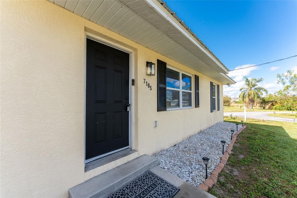 Photo of 7105 SW Clematis Drive, Arcadia, FL 34269 (MLS # A4674059)