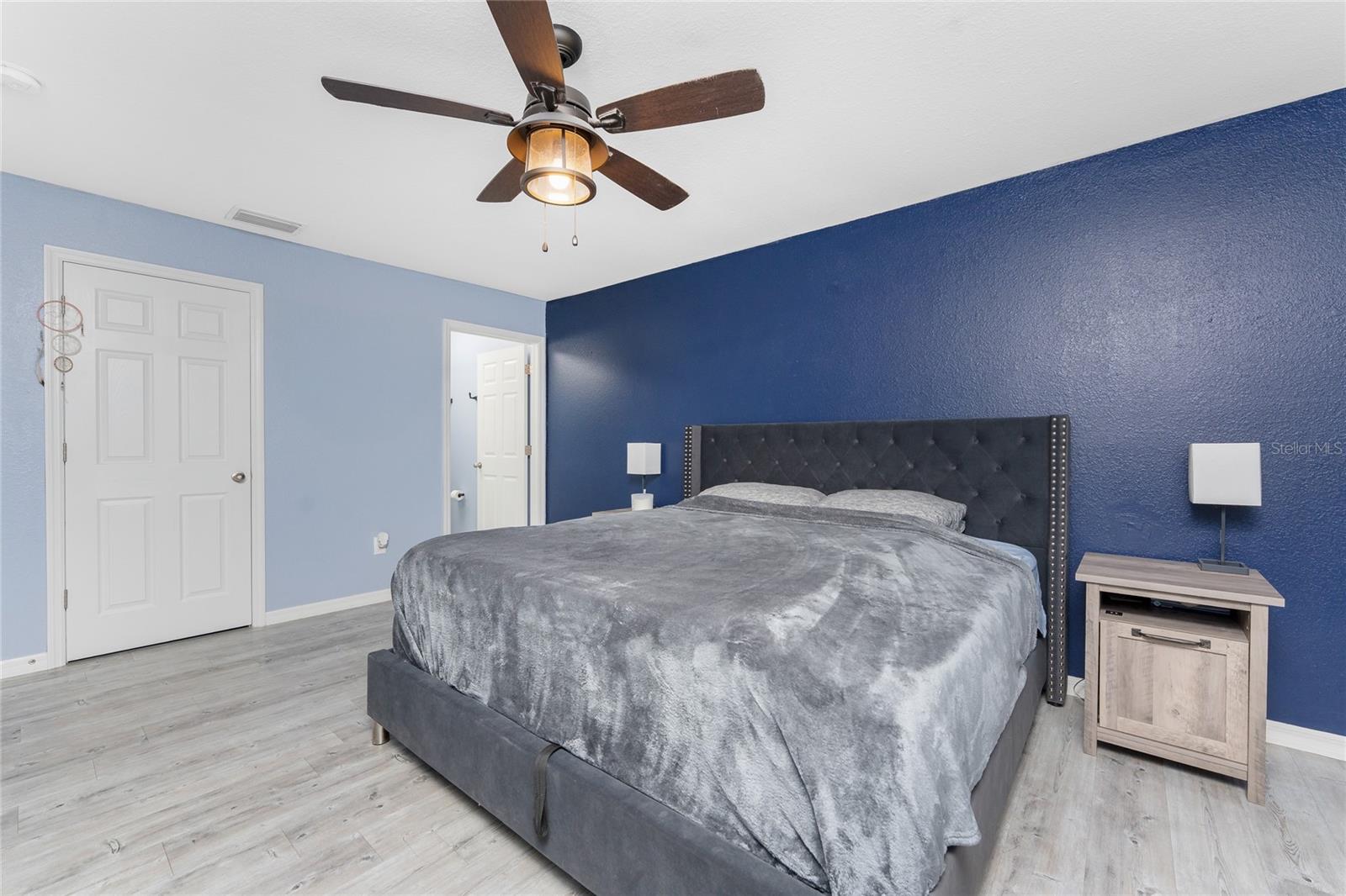 SUNNY BREEZE HARBOR - Residential