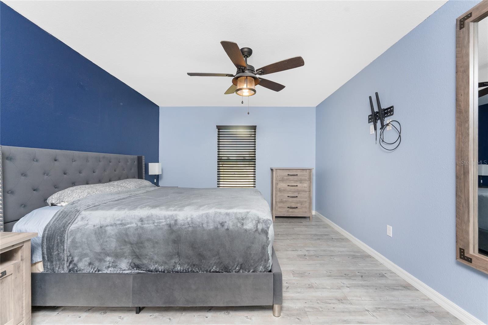 SUNNY BREEZE HARBOR - Residential