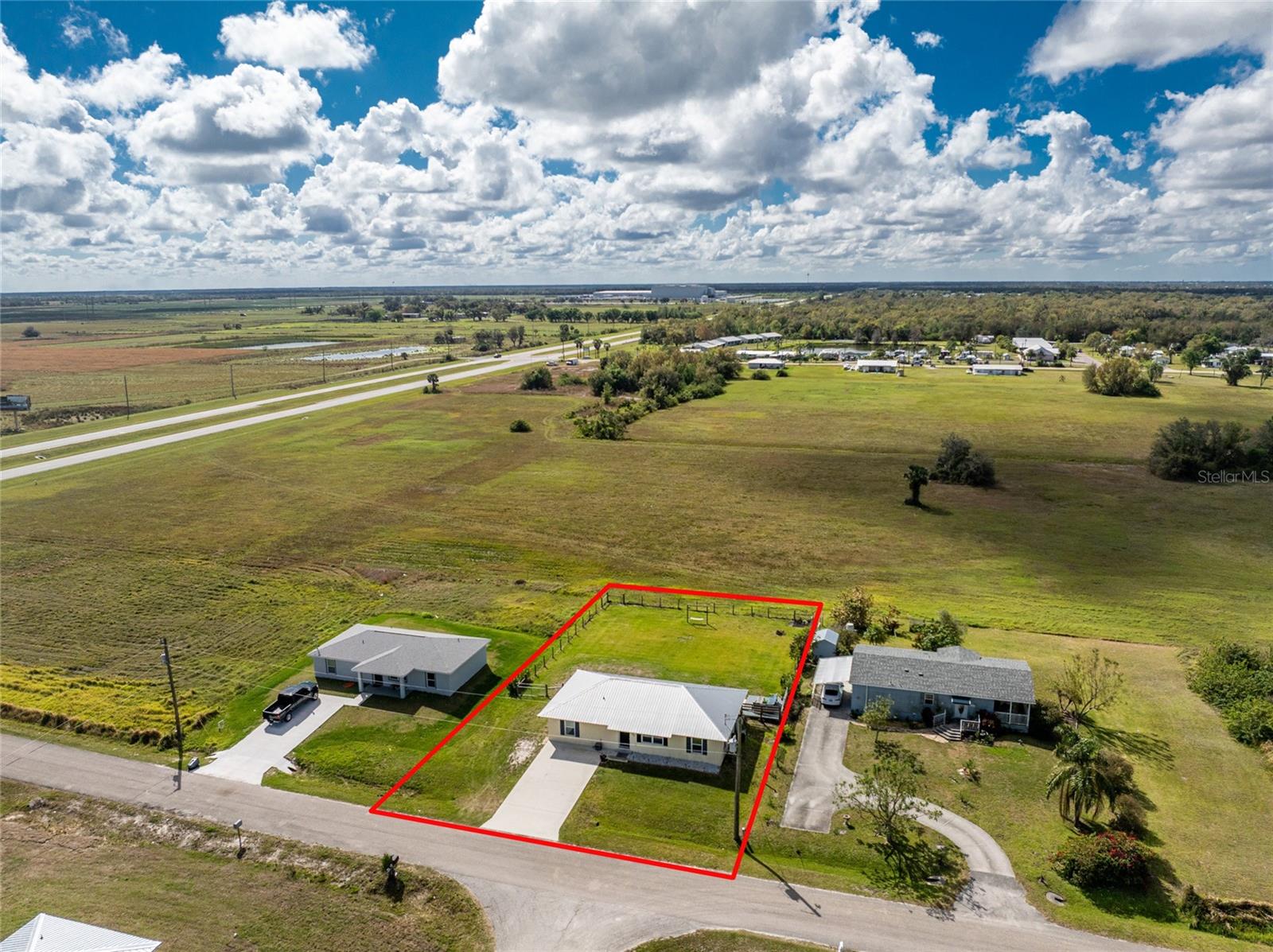 SUNNY BREEZE HARBOR - Residential