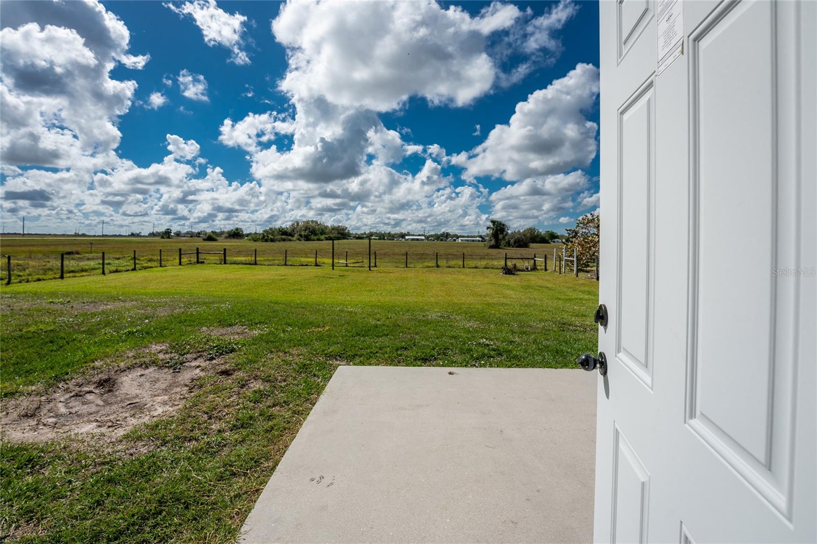 SUNNY BREEZE HARBOR - Residential