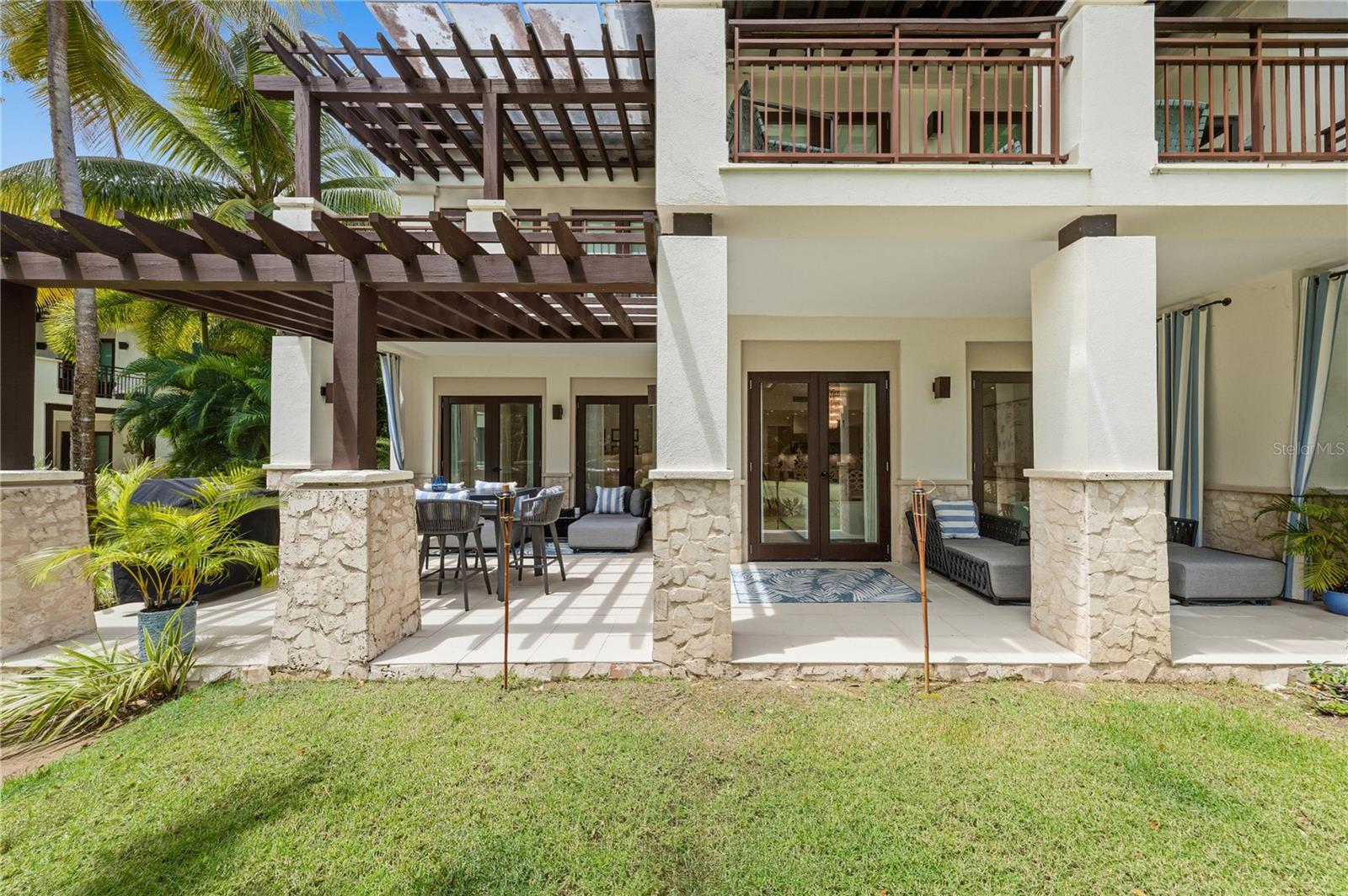 BAHIA BEACH - Residential