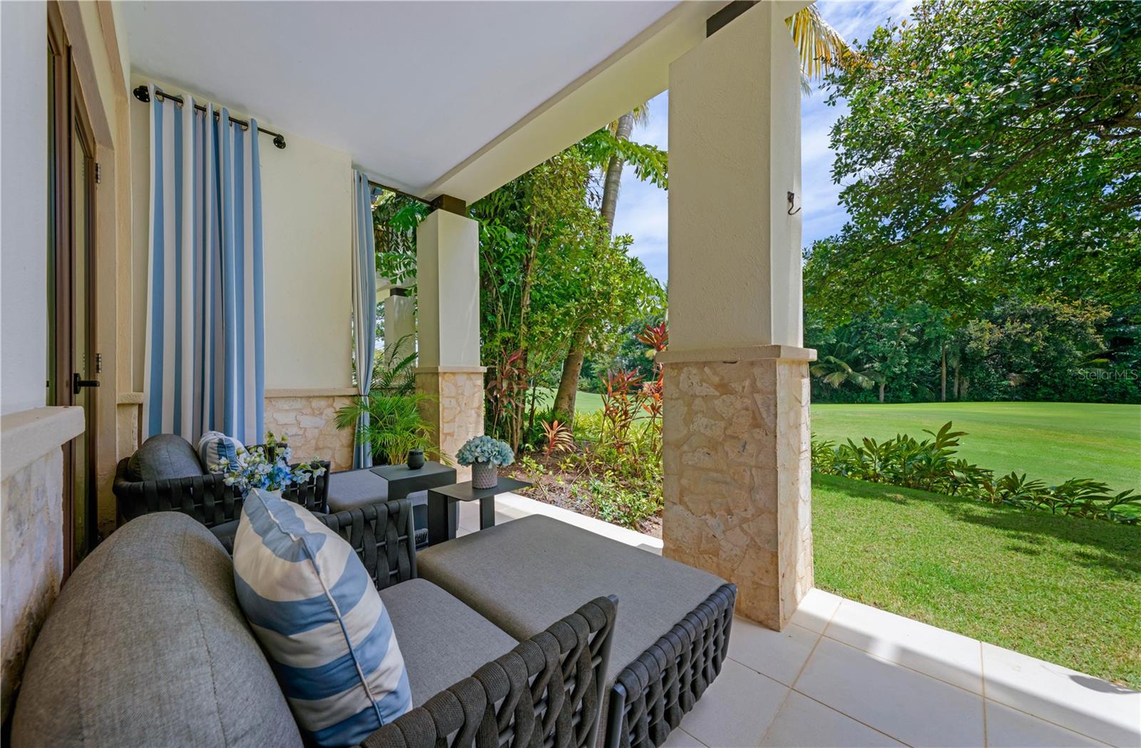 BAHIA BEACH - Residential