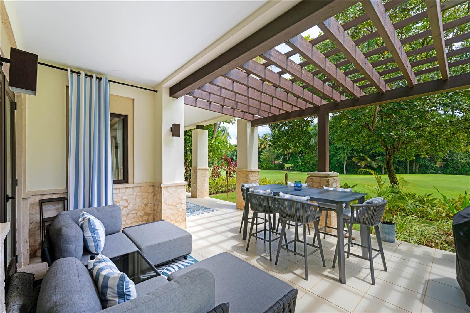 BAHIA BEACH - Residential