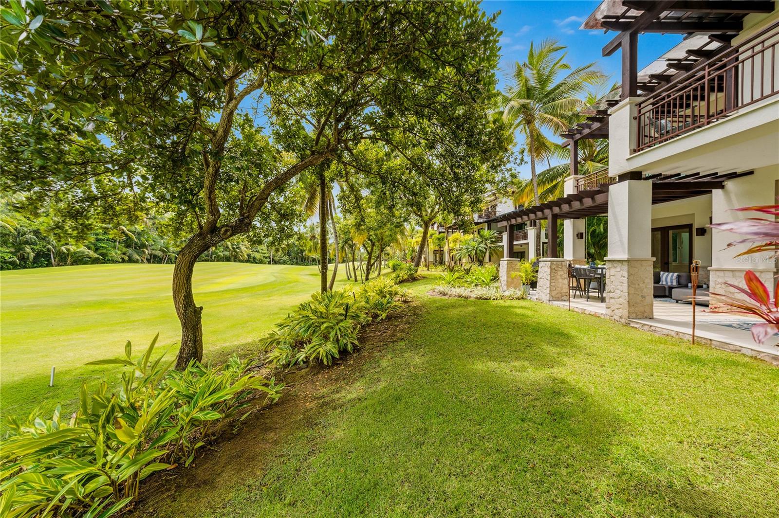 BAHIA BEACH - Residential