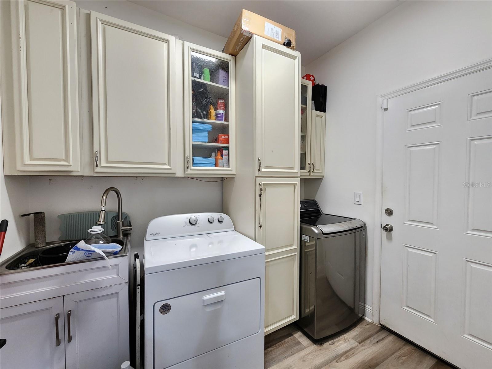 GOLDEN GATE ESTATE UNIT 92 - Residential