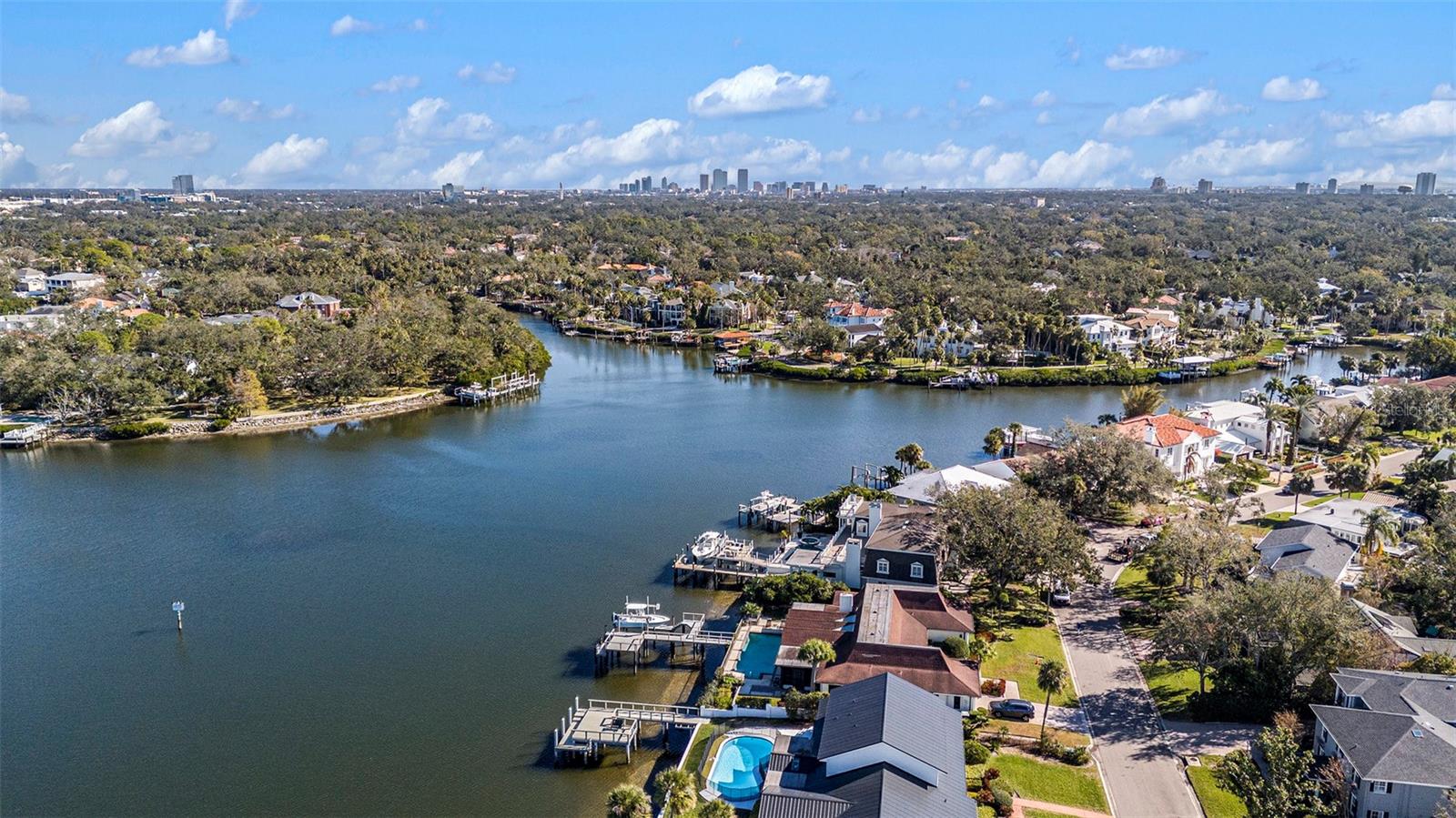 BAYSHORE ESTATES - Land