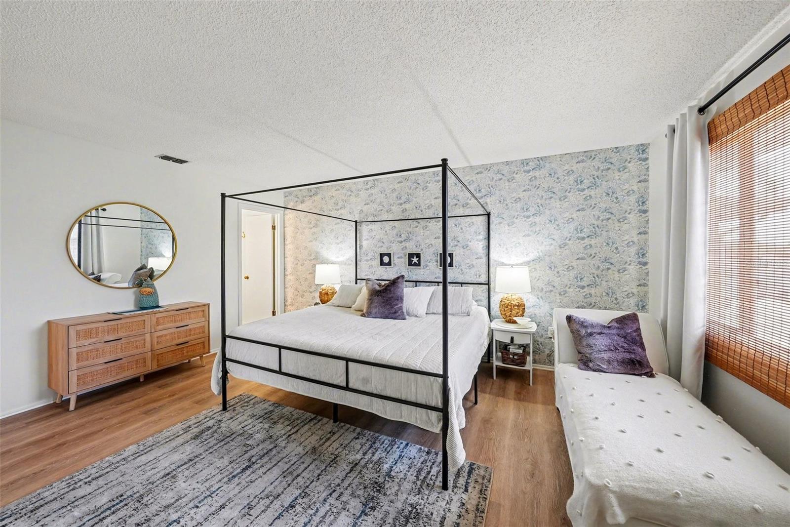 EAGLES POINT CONDO - Residential