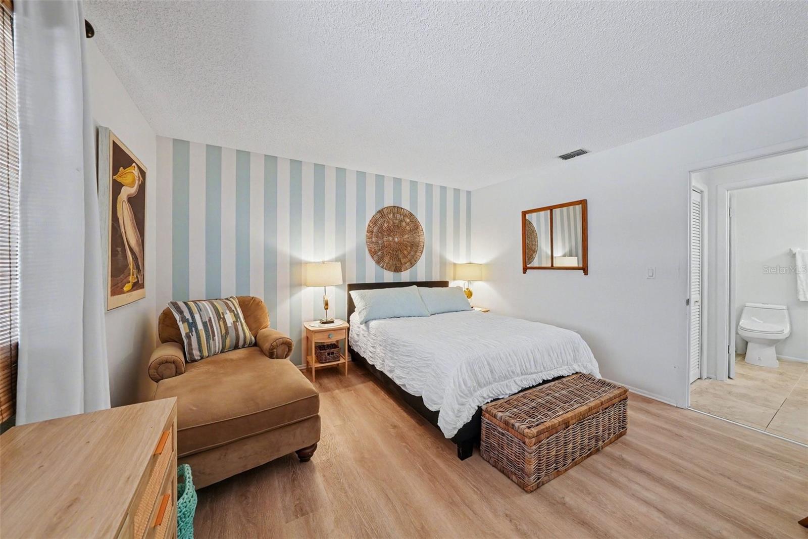 EAGLES POINT CONDO - Residential