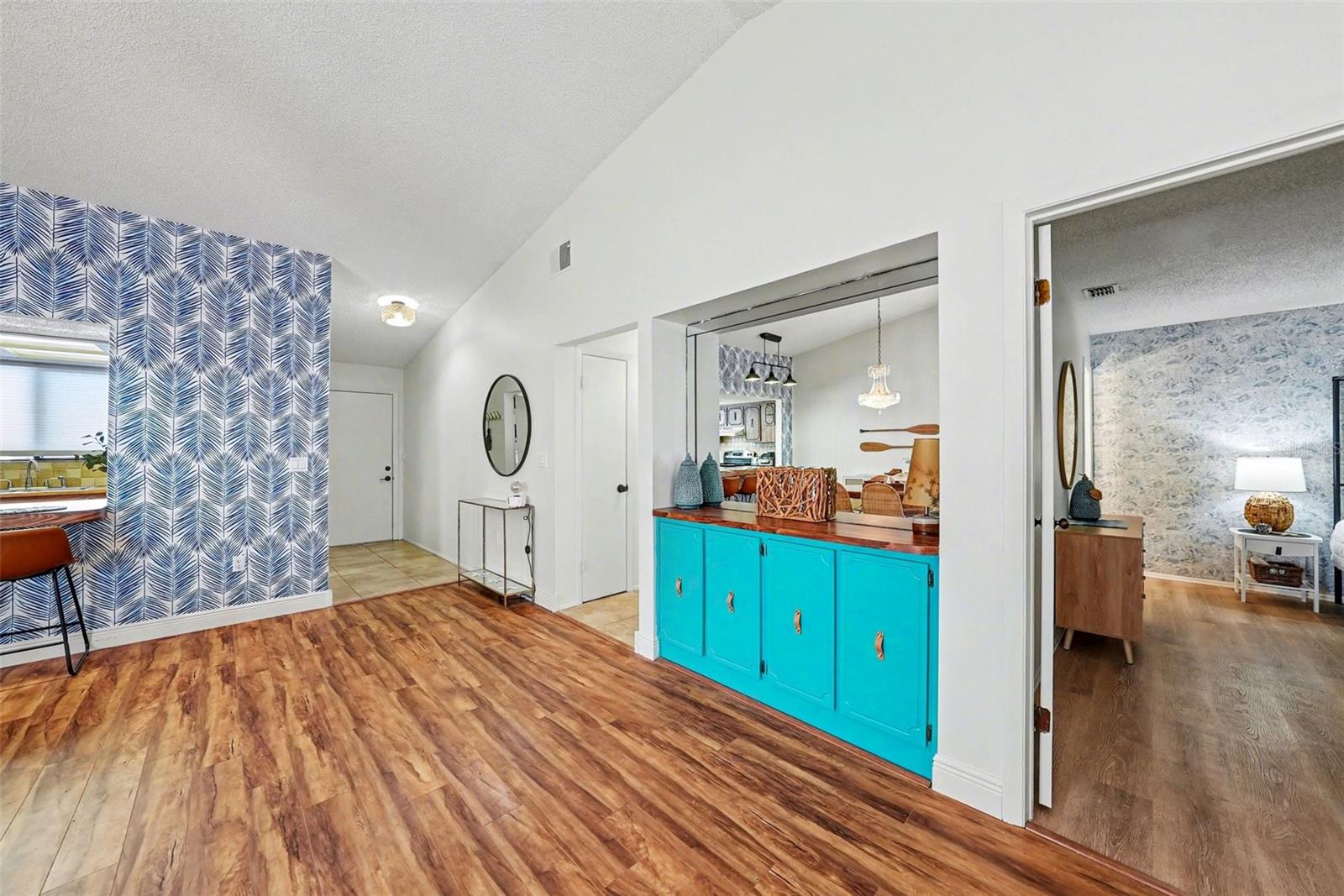 EAGLES POINT CONDO - Residential