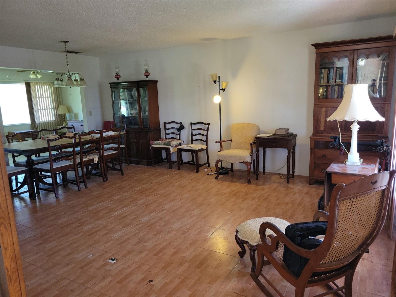 1527 ALLEGHENY DRIVE, SUN CITY CENTER, FL, 33573 3 1527 ALLEGHENY DRIVE