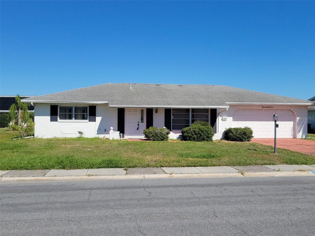 Photo of 1527 Allegheny Drive, Sun City Center, FL 33573 (MLS # TB8562399)