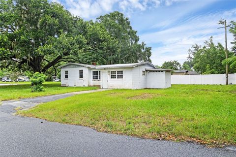 A home in WINTER GARDEN