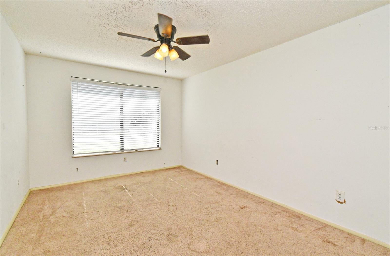 5588 GARDEN GROVE CIRCLE