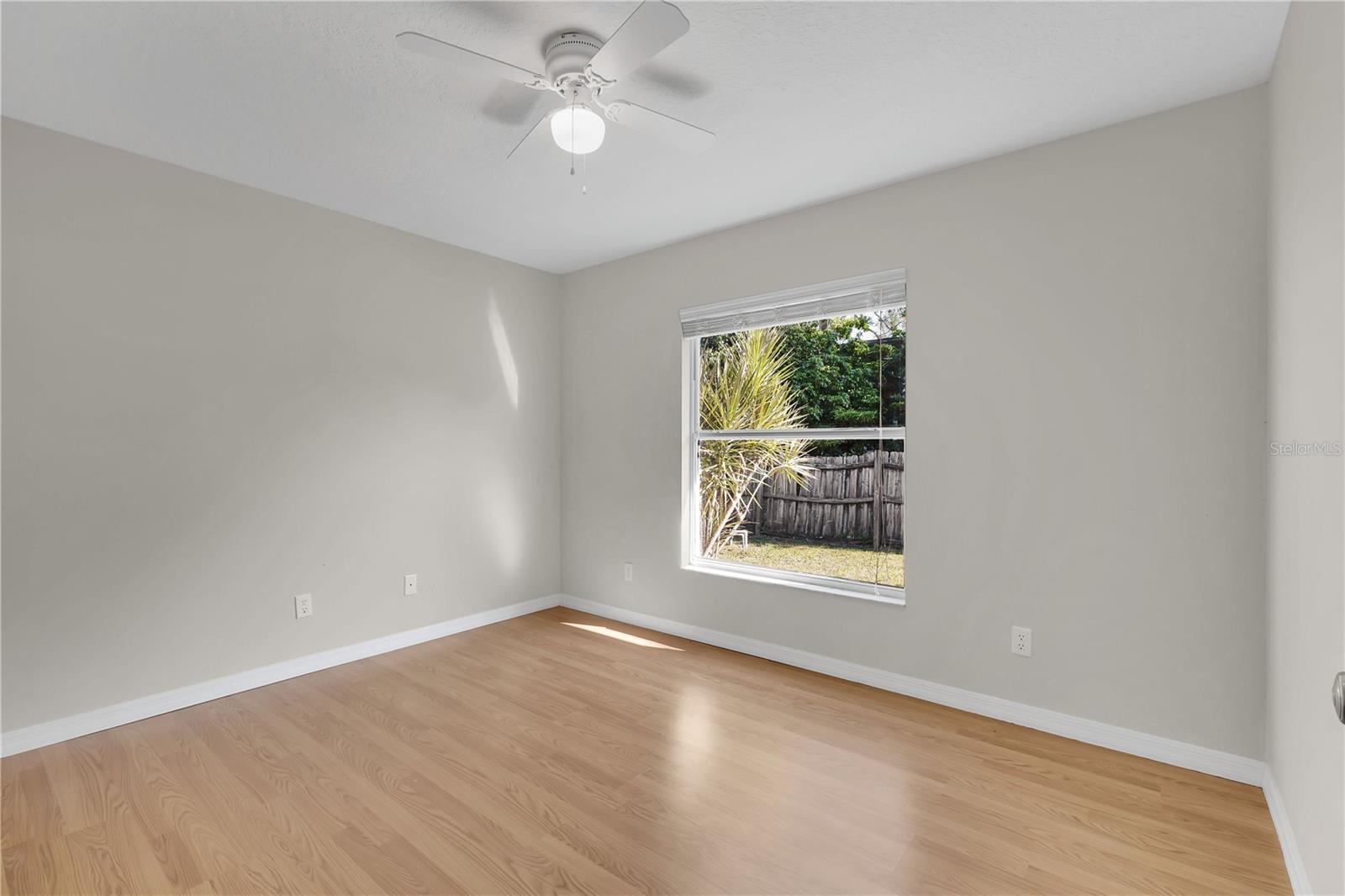 EL RANCHO PARK ADD BLK B - Residential