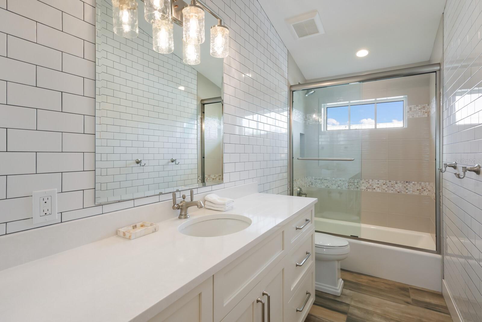 GULF VIEW SUB OF ANNA MARIA KEY - Residential