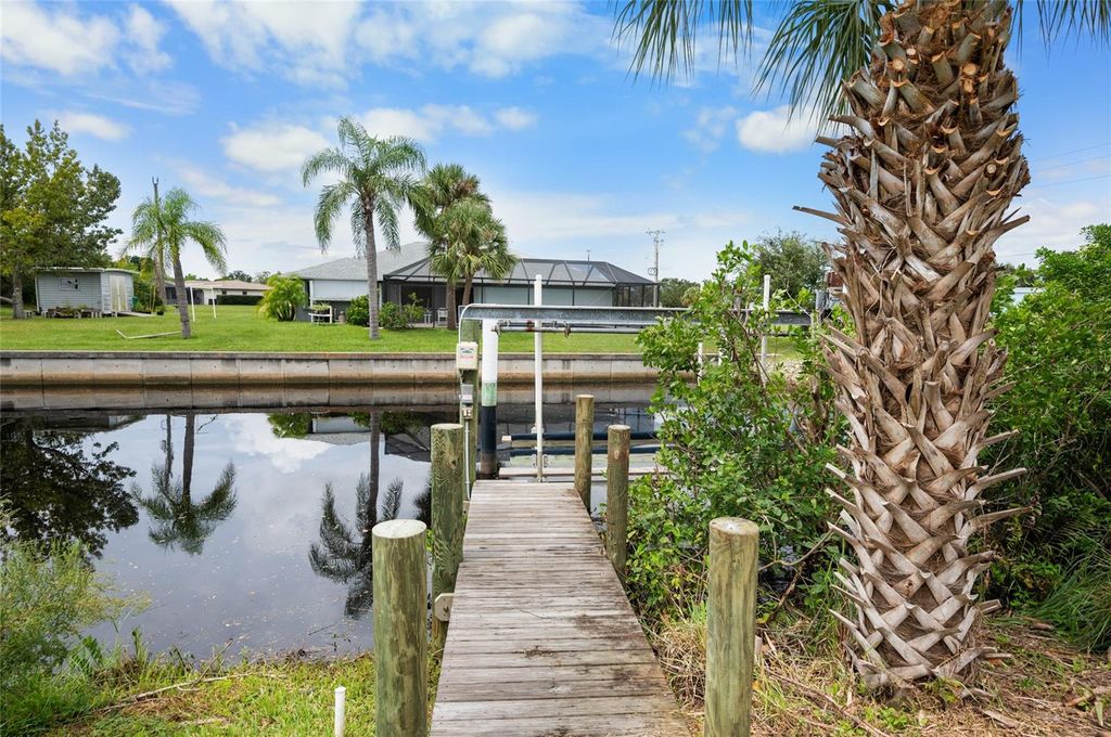Photo of 7 Ramblewood Street, Port Charlotte, FL 33953 (MLS # D6143913)