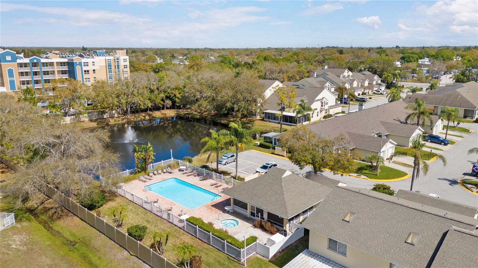 WILLOW GREENS - Residential