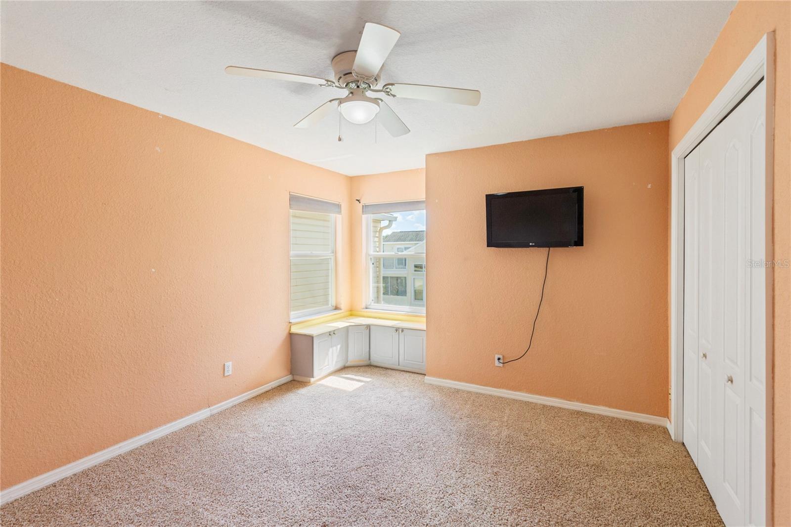 WILLOW GREENS - Residential