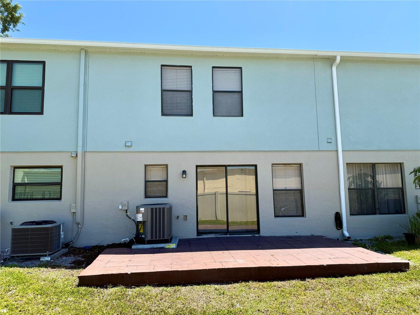2120 WINDSOR LAKE CIRCLE