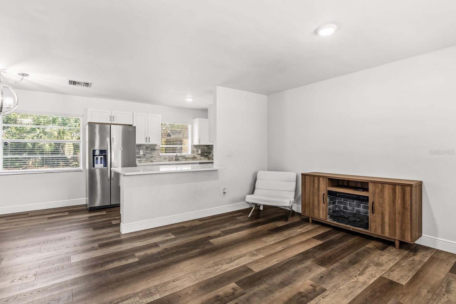 COUNTRY SHIRE - Residential