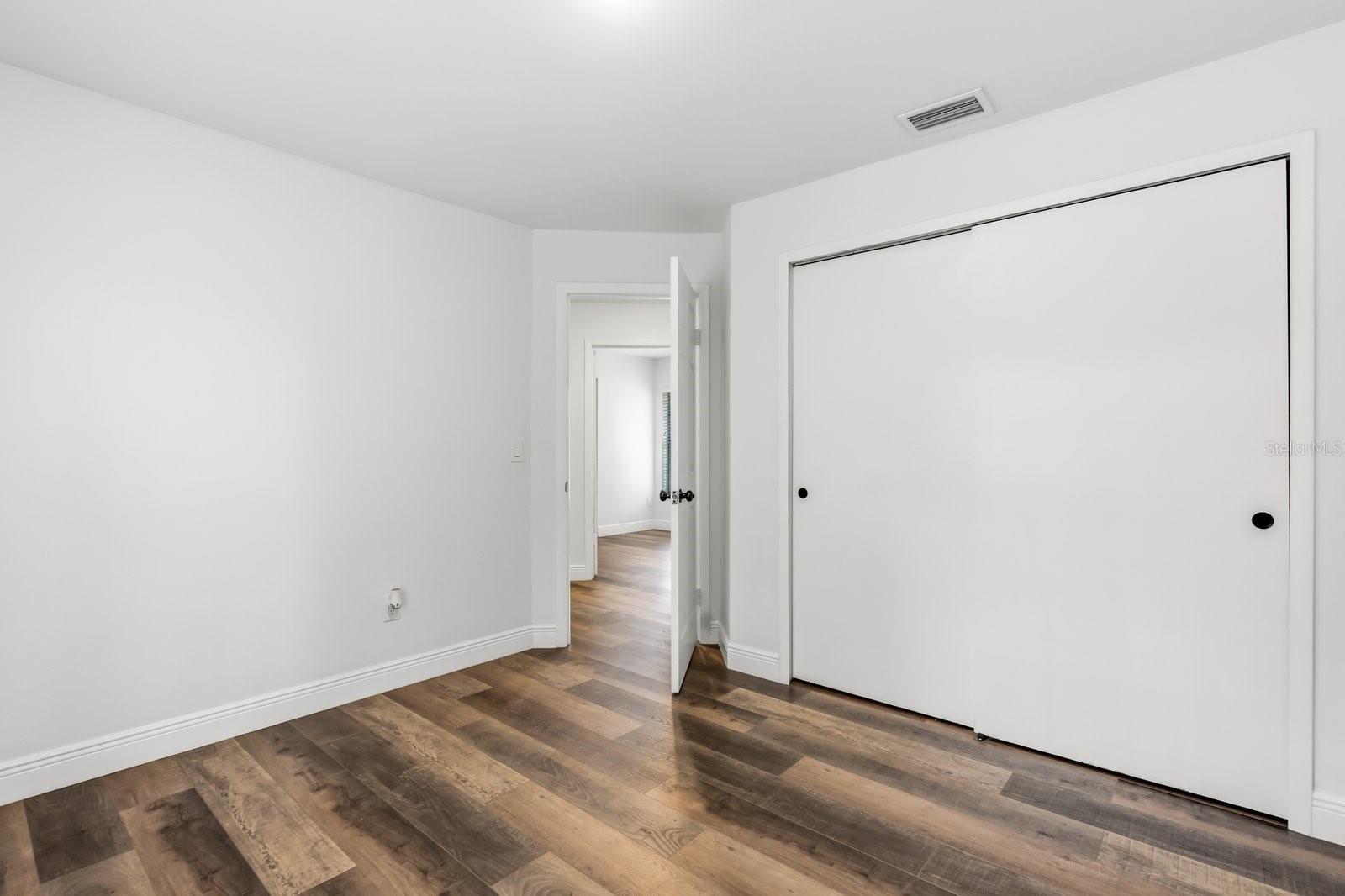 COUNTRY SHIRE - Residential