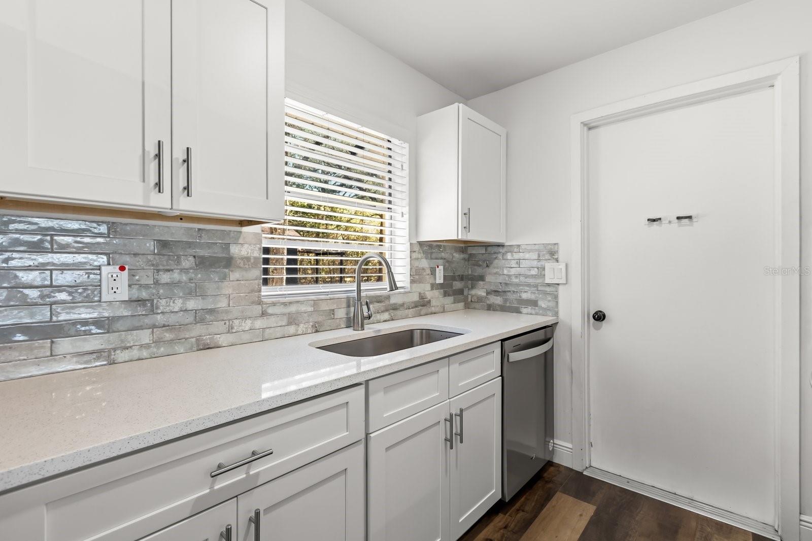 COUNTRY SHIRE - Residential