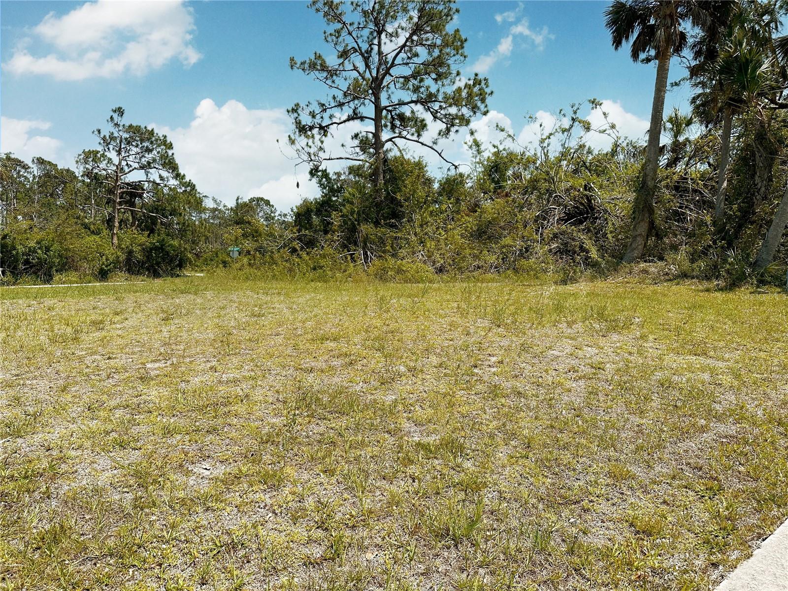 PORT CHARLOTTE SEC 047 - Land