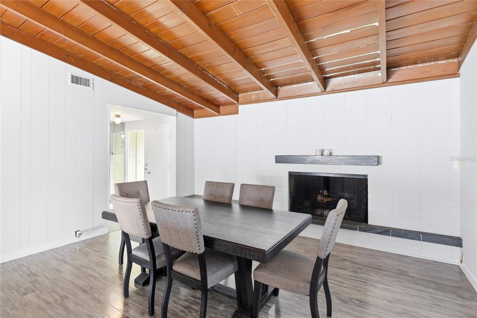 WHITFIELD COUNTRY CLUB ESTATES 1 - Residential