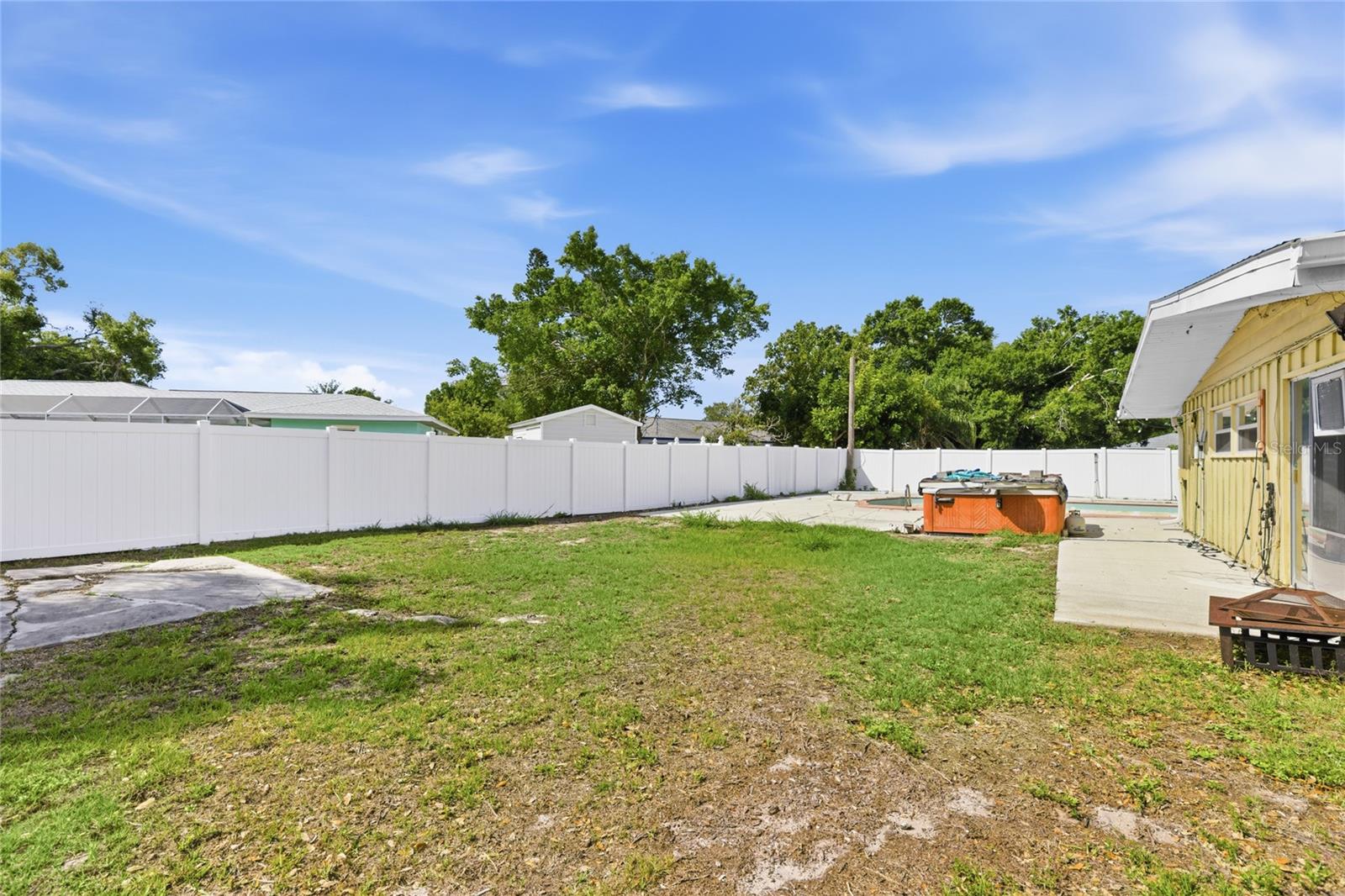 WHITFIELD COUNTRY CLUB ESTATES 1 - Residential