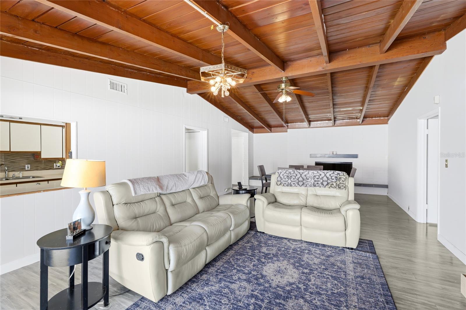 WHITFIELD COUNTRY CLUB ESTATES 1 - Residential