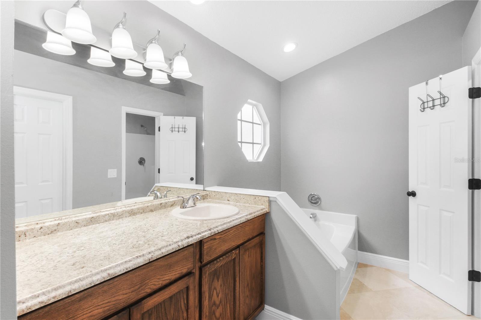 CHASE GROVES UNIT 7A - Residential