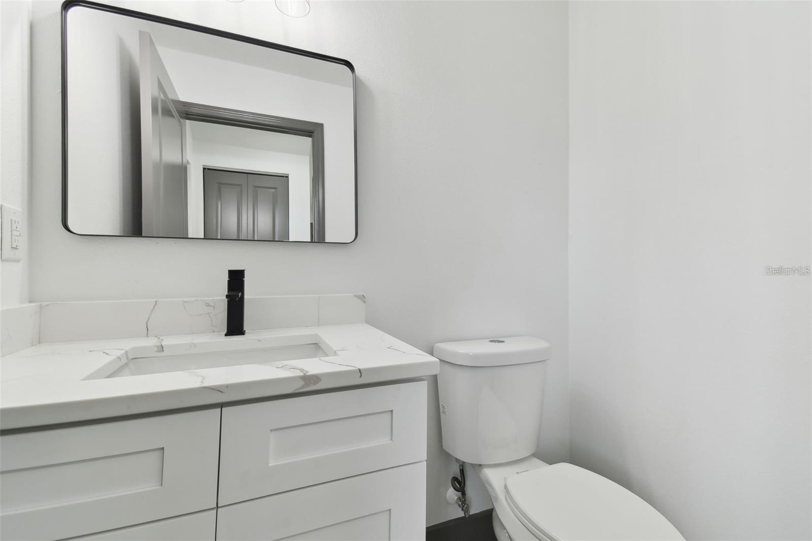 HELLEKES SUB - Residential