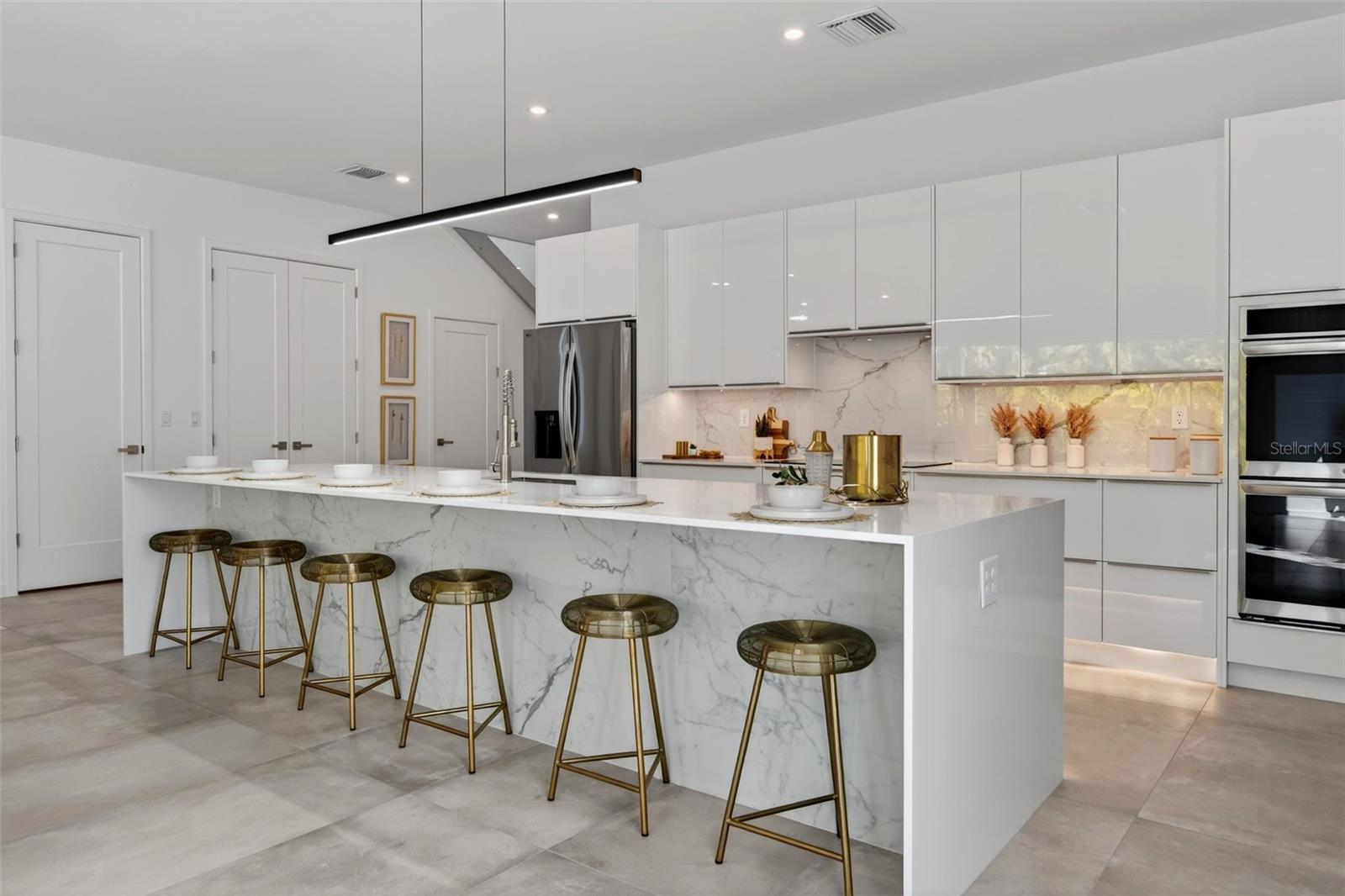 LEWIS COMBS SUB - Residential